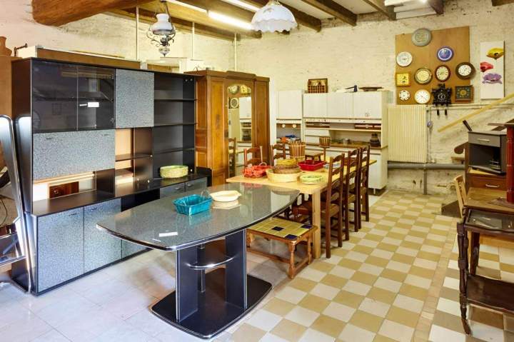 Organisation de dépôt et vente pour l’inclusion sociale