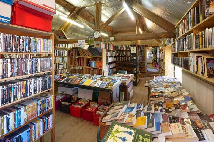 Des livres de différentes catégories